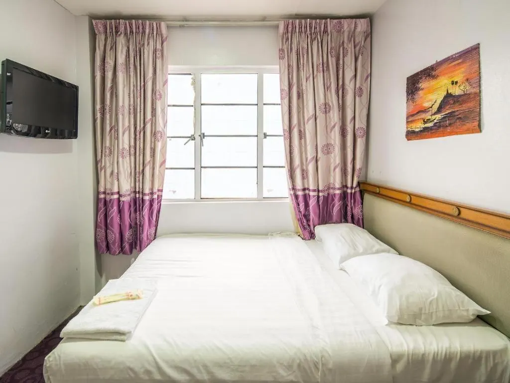 **  Meriton Hotel Singapore Singapore