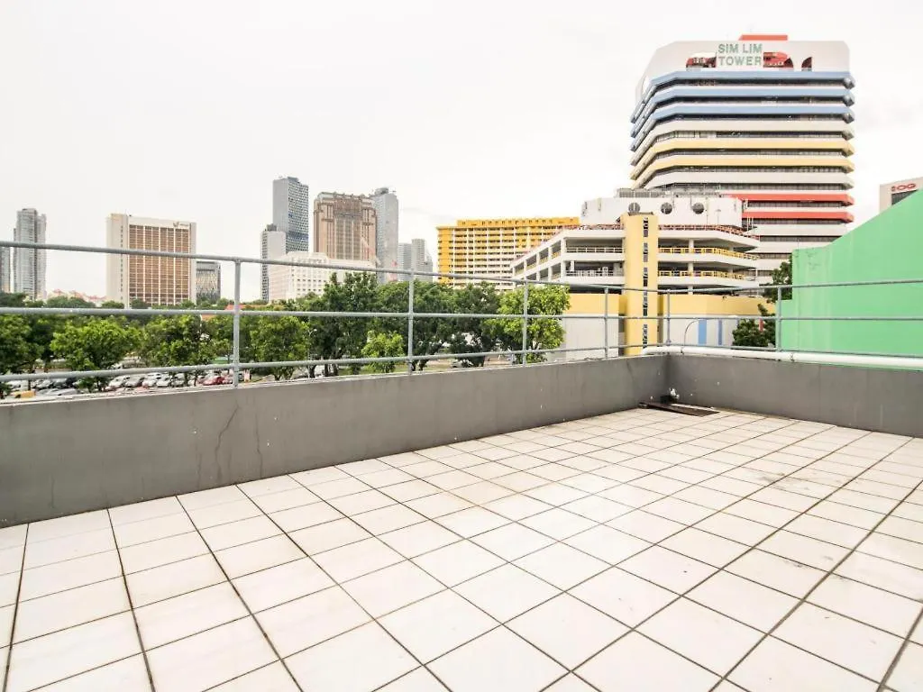 **  Meriton Hotel Singapore Singapore